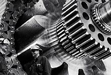 注塑机传动系统设计